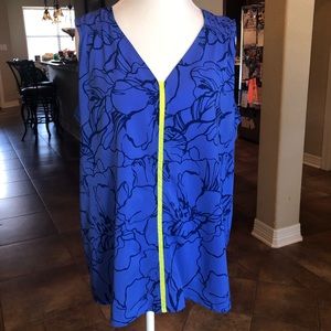 EUC Fun Flowing Blouse - Size XL
Liz Claiborne